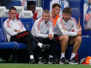 Kritik Pedas buat Ole dan Para Staf Pelatih MU Kritik Pedas buat Ole dan Para Staf Pelatih MU