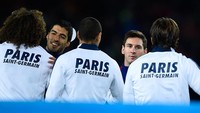 Messi akhirnya menandatangani kontrak dengan PSG hingga tahun 2023 dan mendapatkan gaji 35 juta euro atau setara Rp.591miliar pertahun. Sebastien Muylaert/Getty Images.