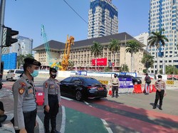 20 Kendaraan Diputar Balik di Ganjil-Genap Jalan Medan Merdeka Barat Pagi Ini