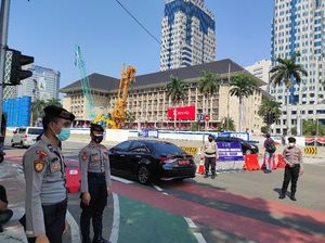 20 Kendaraan Diputar Balik di Ganjil-Genap Jalan Medan Merdeka Barat Pagi Ini 20 Kendaraan Diputar Balik di Ganjil-Genap Jalan Medan Merdeka Barat Pagi Ini