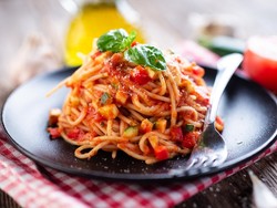 3 Resep Spaghetti Saus Sayuran, Segar Mengenyangkan Untuk Diet