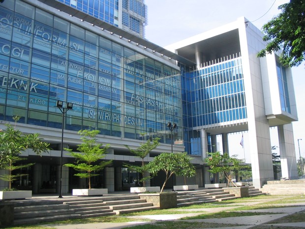 gedung Universitas Tarumanegara