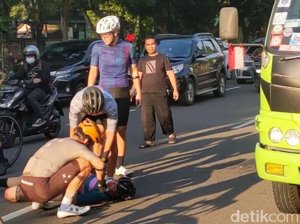 Kecelakaan Sepeda, Virnie Ismail Alami Pendarahan dan Luka di Wajah