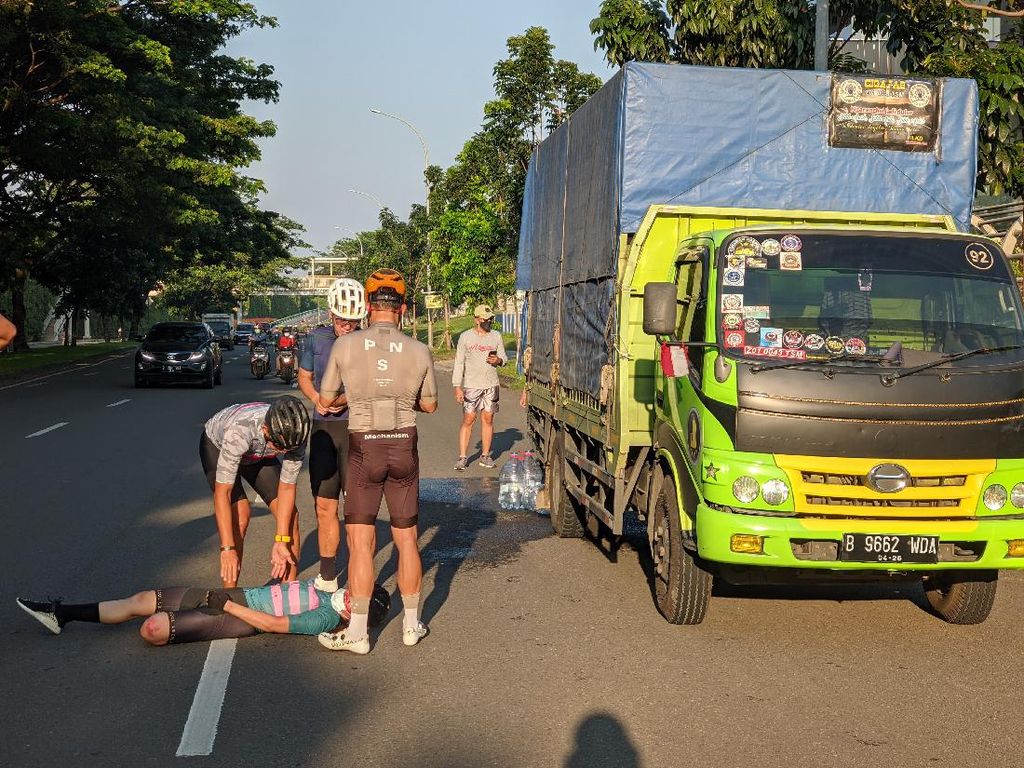 Penampakan Virnie Ismail Kecelakaan Sepeda di Bintaro