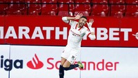 Youssef En-Nesyri, penyerang Sevilla ini musim lalu mampu mencetak 18 gol (Getty Images/Fran Santiago)