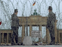 13 Agustus 60 Tahun Lalu, Tembok Berlin Mulai Dibangun