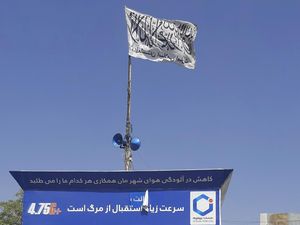 Taliban Ganti Bendera Afghanistan Jadi Bendera Tauhid Putih Taliban Ganti Bendera Afghanistan Jadi Bendera Tauhid Putih