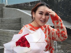 Sahrul Gunawan Batal Gebet Ayu Ting Ting karena Harta?