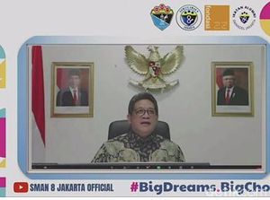 Edufair SMAN 8 Jakarta, Giliran UNS Semangati Generasi Rajawali Emas 2022 Edufair SMAN 8 Jakarta, Giliran UNS Semangati Generasi Rajawali Emas 2022