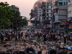 Pasukan Myanmar Gempur Kota, Puluhan Rumah Hancur!