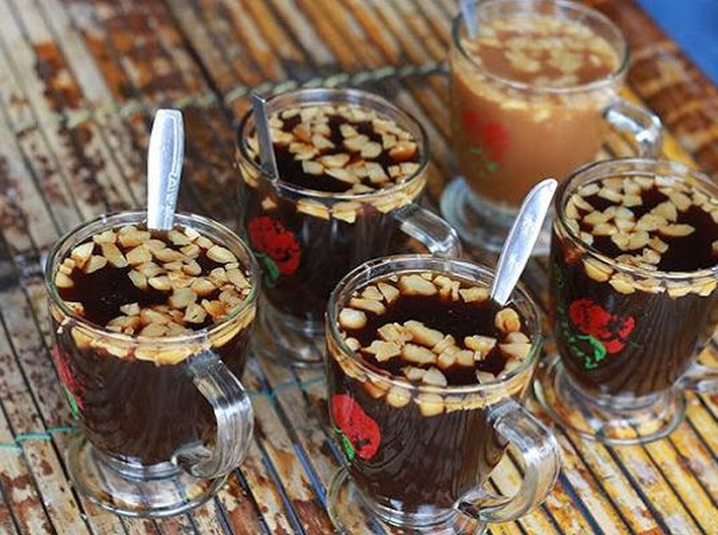 Air Guraka, Minuman Jahe Merah Khas Maluku Utara untuk Perkuat Imunitas Air Guraka, Minuman Jahe Merah Khas Maluku Utara untuk Perkuat Imunitas