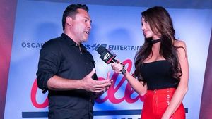 Ini Mantan Pegolf yang Jadi Model Dewasa, Kini Dipacari Oscar De La Hoya
