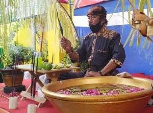 Jamasan Keris Umyang Jimbe, Tradisi yang Lestari di Blitar Meski Pandemi