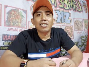 Keren! Mantan Preman Condet Ini Sukses Buka Warung Ayam Goreng Keren! Mantan Preman Condet Ini Sukses Buka Warung Ayam Goreng