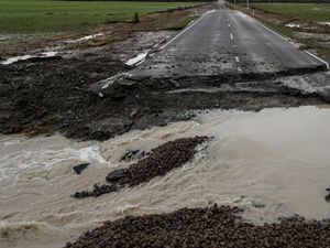 Kerugian Akibat Bencana Alam di Tahun 2021 Tembus Rp 1.000 Triliun