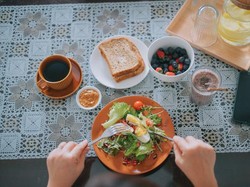 Konsumsi Kopi dan Sayur Turunkan Risiko Covid-19, Ini Kata Ahli