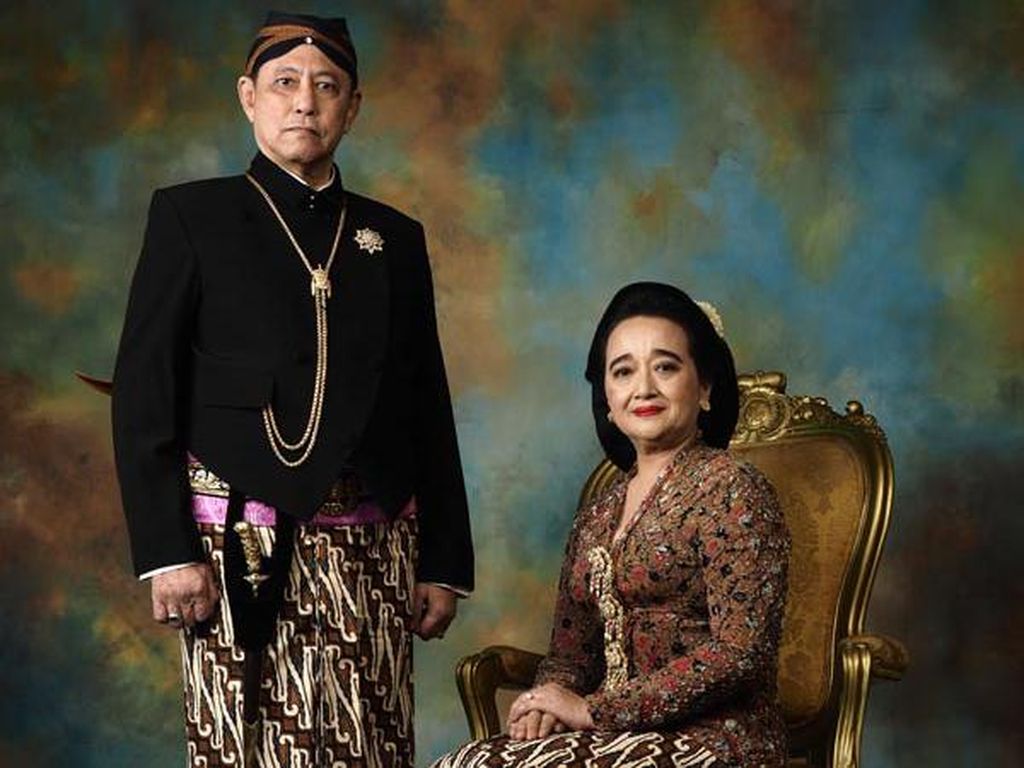 Kisah Cinta Mangkunegara IX, Menikahi Sukmawati hingga Anak Diplomat Kisah Cinta Mangkunegara IX, Menikahi Sukmawati hingga Anak Diplomat