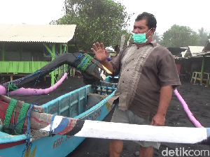 Gelombang Tinggi, Nelayan di Pantai Watu Pecak Lumajang Pilih Tak Melaut