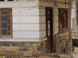 Densus 88 Tangkap Terduga Teroris di Pekalongan