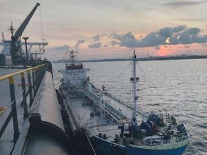 Pertamina Optimalkan Kapal VLCC PIONEER sebagai FSU di Tanjung Pelepas