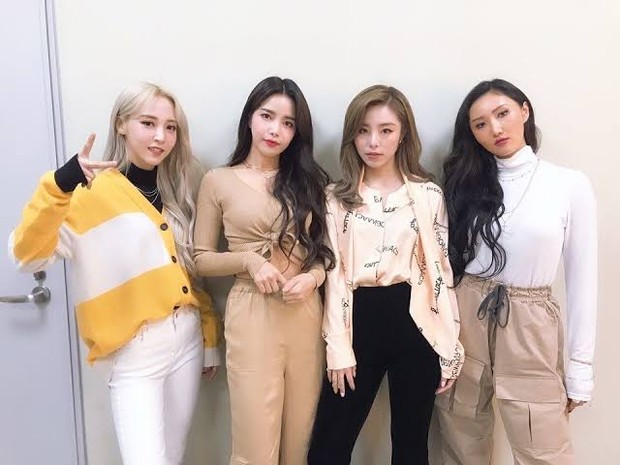 Potret Solar bersama Mamamoo/Foto: pinterest.com