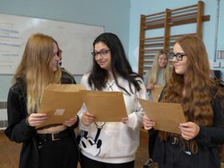 Kekurangan Kertas, Jutaan Siswa di Sri Lanka Batal Ujian Sekolah