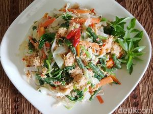 Perbedaan Urap, Gudangan, dan Trancam: Olahan Sayur yang Unik Khas Jawa Perbedaan Urap, Gudangan, dan Trancam: Olahan Sayur yang Unik Khas Jawa