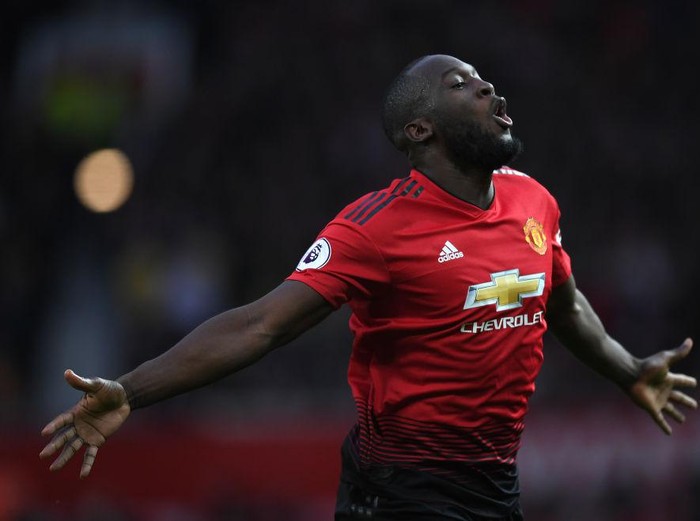 MANCHESTER, ENGLAND - MARCH 02:  Romelu Lukaku of Manchester United celebrates after scoring the second goal during the Premier League match between Manchester United and Southampton FC at Old Trafford on March 02, 2019 in Manchester, United Kingdom. (Photo by Shaun Botterill/Getty Images)