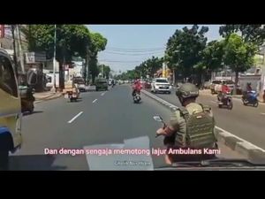 Sopir: Pemotor Berseragam Instansi Halangi Ambulans Disanksi Internal Sopir: Pemotor Berseragam Instansi Halangi Ambulans Disanksi Internal