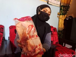 Cerita Warga Sempat Makan Bantuan Daging Ayam Busuk di Jombang