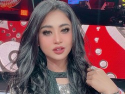 Menyoal Operasi Kelopak Mata Dewi Persik, Masih Bengkak gegara Ini