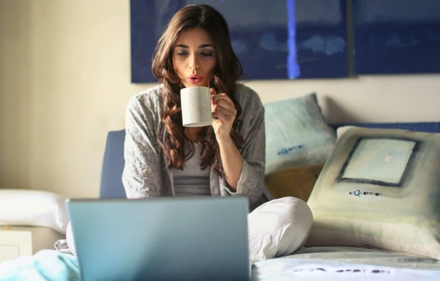 Jauhi Gadget dari Tempat Tidur/Foto : pexels.com/Andrea Piacquadio Jauhi Gadget dari Tempat Tidur