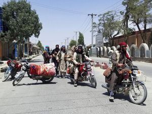 Taliban Semakin Dekati Kabul, China Catat Penurunan Kasus Corona