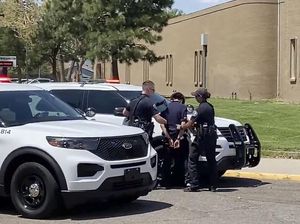 Penembakan Brutal di Supermarket AS: 1 Orang Tewas, 12 Terluka