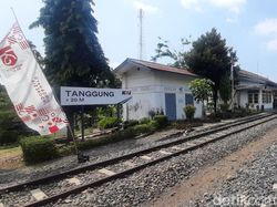 Stasiun KA Tertua di Indonesia Kini Berusia 164 Tahun, Masih Operasional