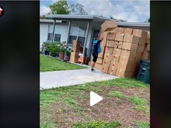 Viral Tetangga Belanja Online Hingga Terasnya Penuh