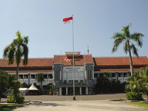 Siapa yang Akan Ditunjuk Gubernur Khofifah untuk Duduki Kursi Sekda Surabaya? Siapa yang Akan Ditunjuk Gubernur Khofifah untuk Duduki Kursi Sekda Surabaya?