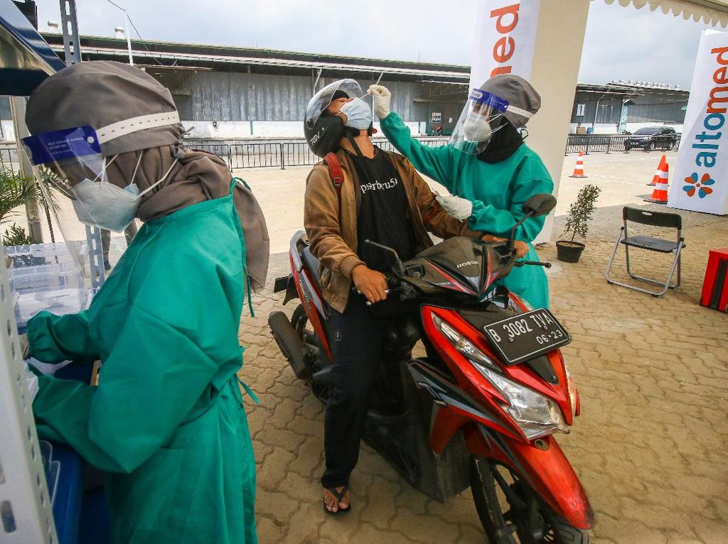 Disorot Gegara Mahal, Jokowi Minta Biaya Tes PCR Maksimal Rp 550 Ribu