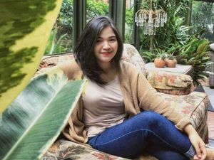 Kisah Ghina Ghaliya Buat Gerakan Donasi Ponsel Bekas untuk Siswa Tak Mampu Kisah Ghina Ghaliya Buat Gerakan Donasi Ponsel Bekas untuk Siswa Tak Mampu