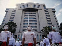 Ortu Siswa SMA Malut Curhat Anaknya Mendadak Batal Lulus Paskibraka Nasional