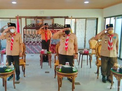 Hari Pramuka, Anak Yatim di Kota Mojokerto Dapat Perlengkapan Sekolah