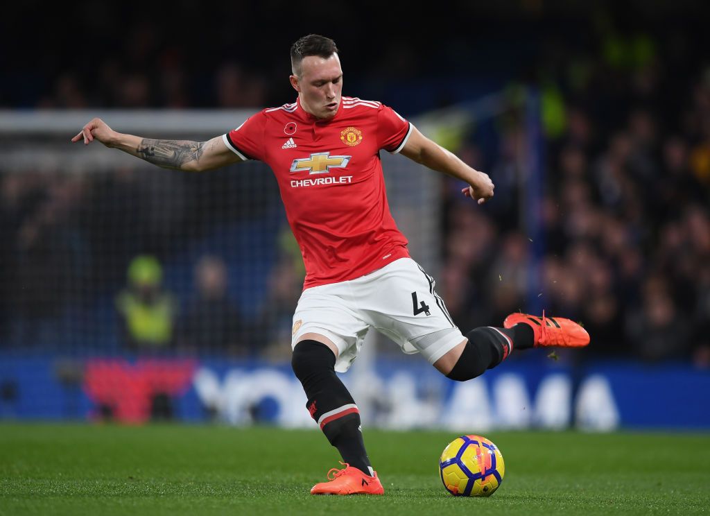 LONDON, ENGLAND - NOVEMBER 05:  Phil Jones of Manchester United in action during the Premier League match between Chelsea and Manchester United at Stamford Bridge on November 5, 2017 in London, England.  (Photo by Shaun Botterill/Getty Images)