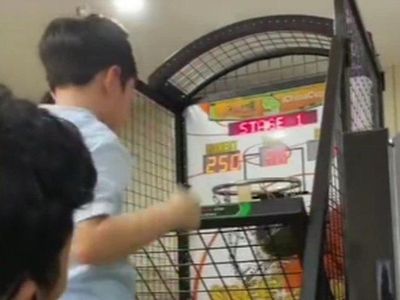 Crazy Rich, 6 Foto Raffi Ahmad Hadirkan Arena Bermain di Rumah Bak di Mall