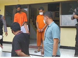 Ini Tampang Pembobol Duit Rp 470 Juta di ATM Bank Mandiri Magelang Ini Tampang Pembobol Duit Rp 470 Juta di ATM Bank Mandiri Magelang