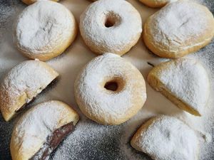 Rahasia Membuat Donat Empuk dan Mengembang Sempurna