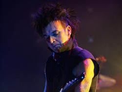 Pemain Bas The Cure Nyatakan Hengkang dari Band