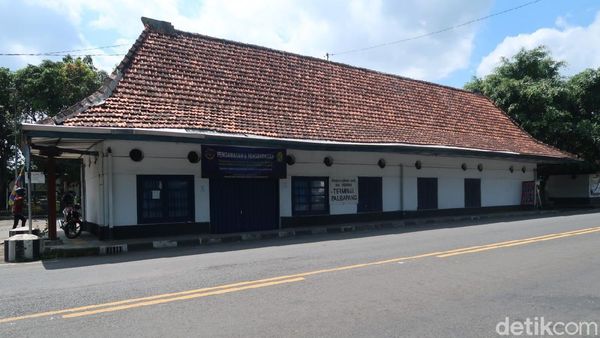 Foto Eks Stasiun Palbapang yang Jadi Kantor Terminal Bus