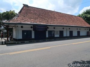 Foto Eks Stasiun Palbapang yang Jadi Kantor Terminal Bus Foto Eks Stasiun Palbapang yang Jadi Kantor Terminal Bus