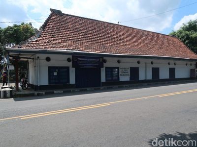 Foto Eks Stasiun Palbapang yang Jadi Kantor Terminal Bus