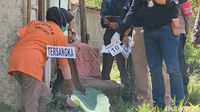Foto-foto Rekonstruksi Ibu Bunuh Bayi di Garut